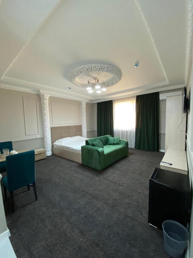 Sapphire Hotels Taraz Luaran gambar