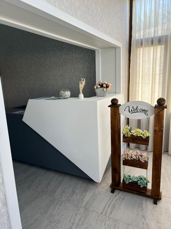 Sapphire Hotels Taraz Luaran gambar