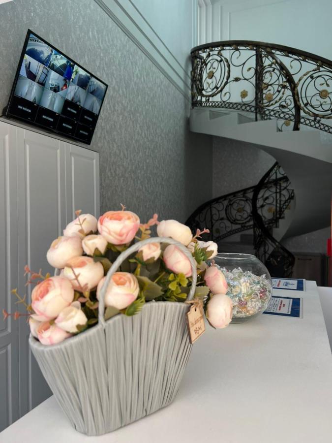 Sapphire Hotels Taraz Luaran gambar